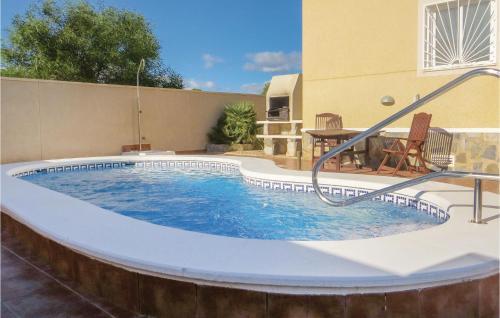 Three-bedroom Holiday Home In Quesada-rojales