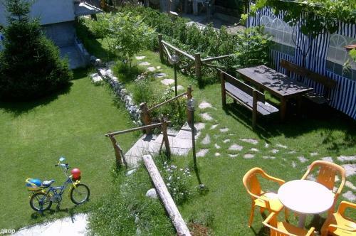 Hostal Vasi Apartments