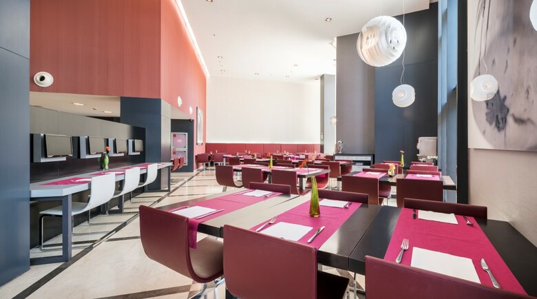 Hotel Ilunion Aqua 4