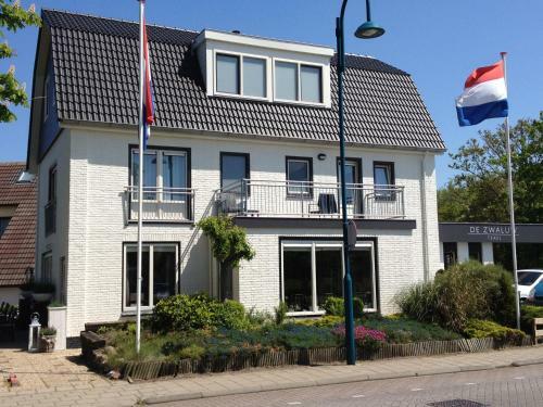 Boutique Hotel De Zwaluw