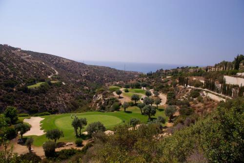 Apartment Paradisos, Ground Floor Overlooking Communal Pools, Aphrodite Hills