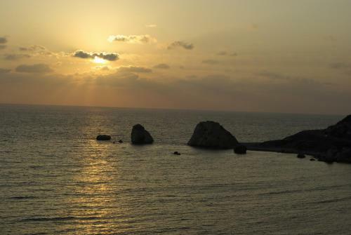 Apartment Paradisos, Ground Floor Overlooking Communal Pools, Aphrodite Hills