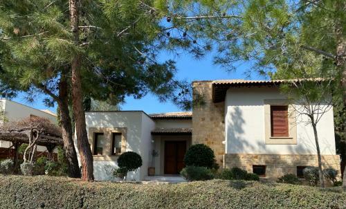 Villa Anemonas With Private Pool, Aphrodite Hills Golf & Spa Resort