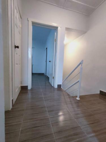 2-bedroom Apartment Centrally Located, Near Us Consulate