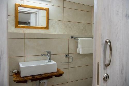 Apartamento To Konatzi Tis Maroulas