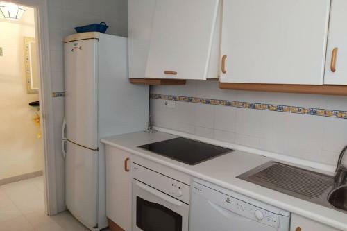 Acogedor Apartamento A 100 M. de Pinares Y Playa