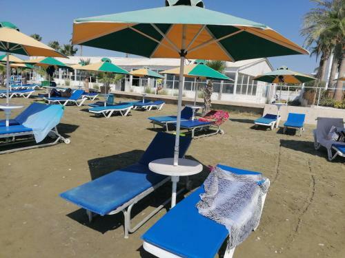 Girasol Beach Apartment 200m From Yanathes Beach