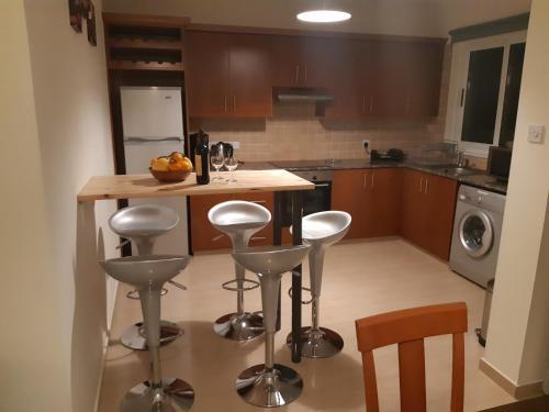 Vasilas Holiday Apartment #1