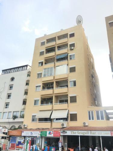Larnaca Beach Apartment 1a