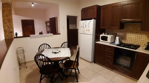 Alkaeos Holiday Rooms & Apartments