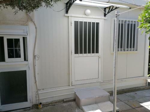 Apartamento Entire Prefabricated Garden Flat 1350m From Beach