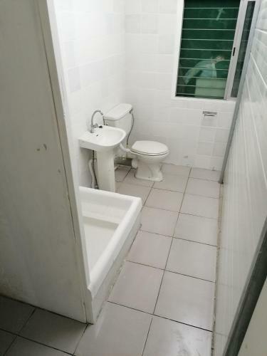 Apartamento Entire Prefabricated Garden Flat 1350m From Beach