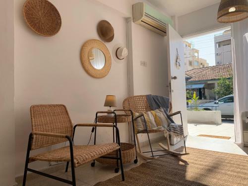 Apartamento Romy's 1-br Apt By The Beach