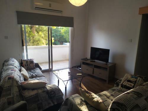 Cozy 2 Bedroom Apartment