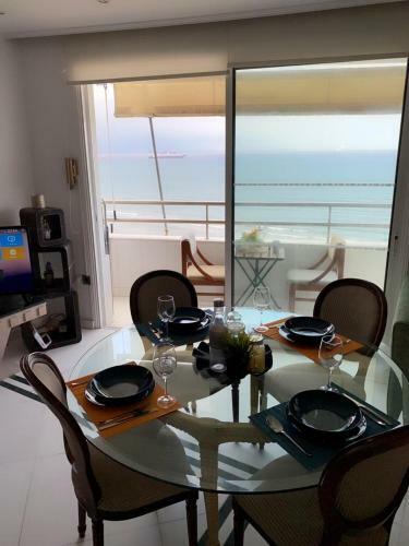 Larnaca Room, 50m To The Finikoudes Beach