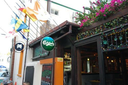 Hostal Harrys Inn Guesthouse
