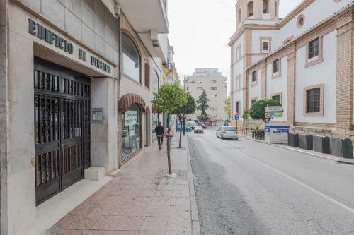 Apartamentos Alameda Del Tajo Center