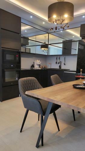 Apartamento Ledjon's Home