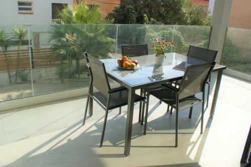 Apartamento Moderno Con Piscina Y Parking Cerca de La Playa
