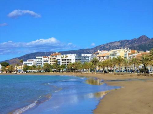Apartamento Moderno Con Piscina Y Parking Cerca de La Playa