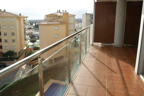 Apartamento En Roses Con Parking Y Piscina (5-7)
