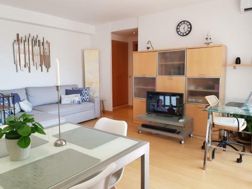 Apartamento Con Piscina En Los Canales de Rosas