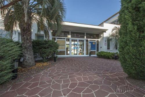 Apartamento Con Piscina En Los Canales de Rosas