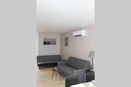 Apartamento Centro Rosas. 5 Min. Pie Del Mar, Nuevo, Wifi
