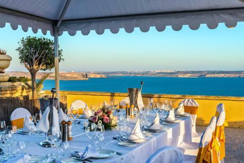 Grand Hotel