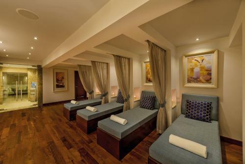 Grand Hotel