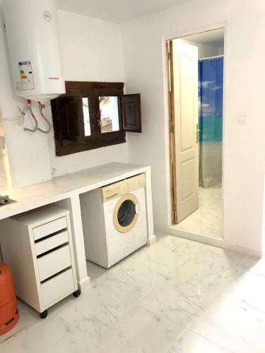 2 Bedrooms House With Shared Pool And Wifi At Salobrena