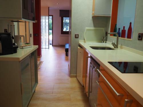 Apartamento Aislado Jard�n Y Piscina