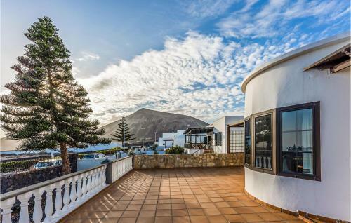 Awesome Home In San Bartolom� With 3 Bedrooms