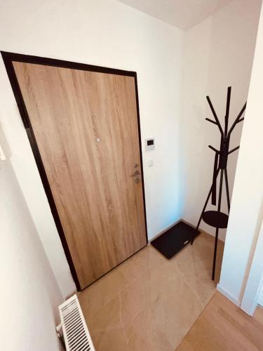 Apartment 7