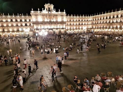 Apartamento Vivienda Completa Junto A La Plaza Mayor