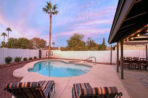 Estrella - Renovated With Patio, Bbq, Pool & Spa