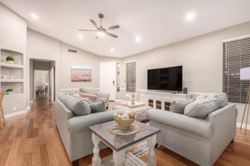 Awesome Chandler Home With Heated Pool! Home