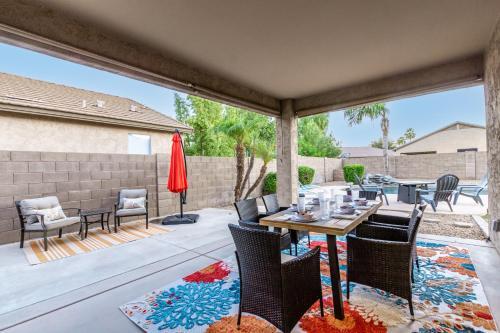 Awesome Chandler Home With Heated Pool! Home