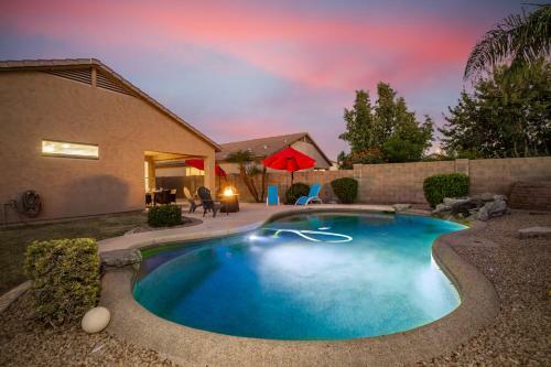 Awesome Chandler Home With Heated Pool! Home