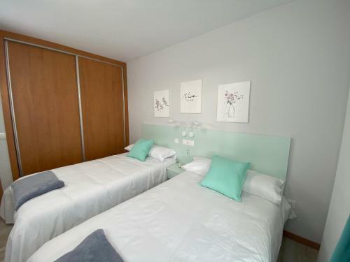 Apartamento Nuevo, Accesible Y Con Piscina !!!