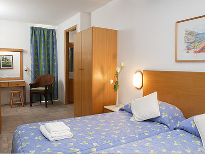 Aparthotel Club Salina Wharf