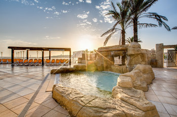 Aparthotel Sunny Coast Resort & Spa
