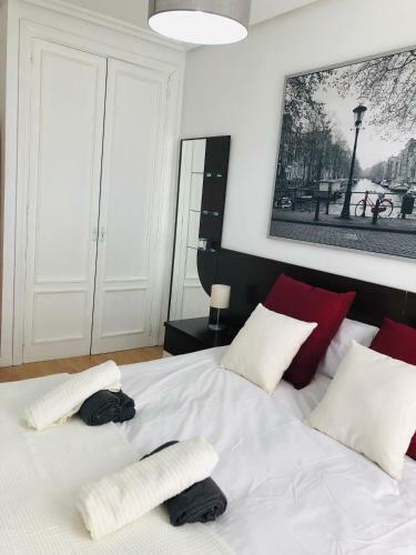 Precioso Apartamento Al Lado de El Corte Ingl�s
