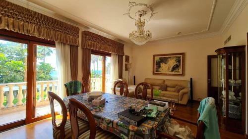 Limassol Villa By The Sea
