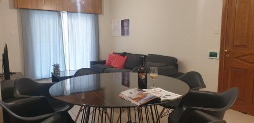 Lea Seafront Luxury Apartment (Breakbooking-cy)