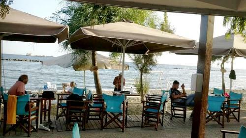 Fantastic 1 Bed Apartment Opposite 4 Seasons Limassol
