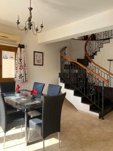 Episkopi Villa, Luxury 4 Bedroom With Pool - Limassol