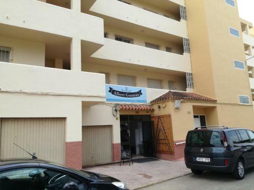 Apartamento Primera Linea de Mar Con Piscina