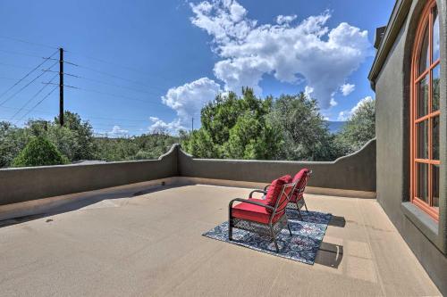 Main Home And Casita With Rooftop Deck And Patio