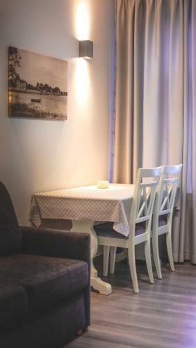 �htu Apartments
